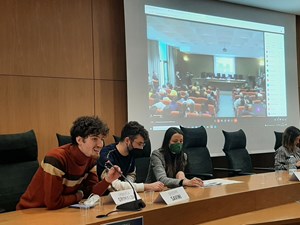 Sessione di dialogo con studenti e studentesse